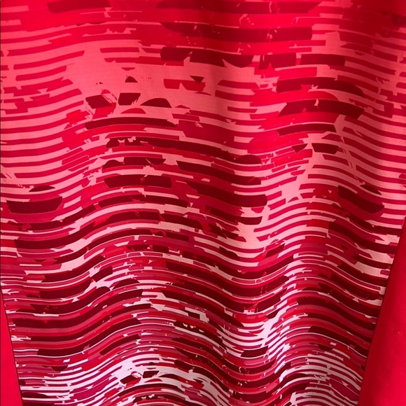 Yonex Mens Crew Neck game Shirt (Clear Red) with excellent condition - Picture 7 of 7